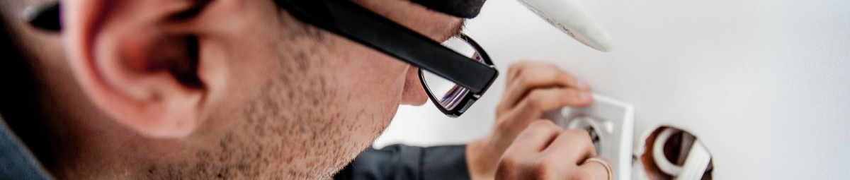 electrician-1080554_1920